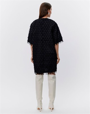  Nori Abstract Fringes Kjole